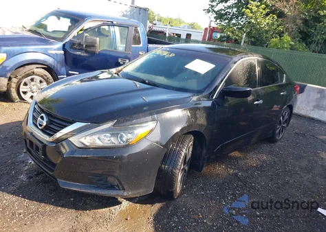 2018 Nissan Altima 2.5 Sr z USA, uszkodzony, nr VIN 1N4AL3AP1JC104348
